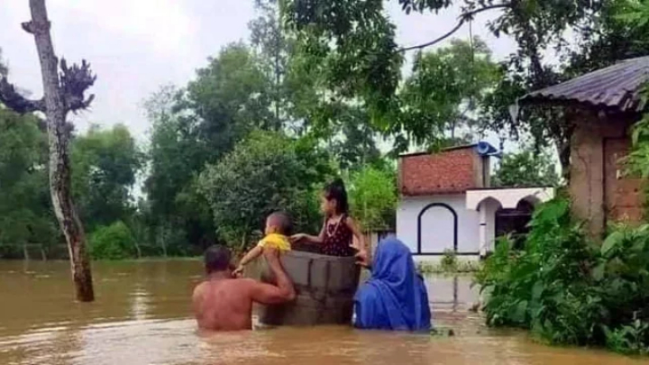 নোয়াখালী-লক্ষ্মীপুর ও চাঁদপুরে বন্যার অবনতি