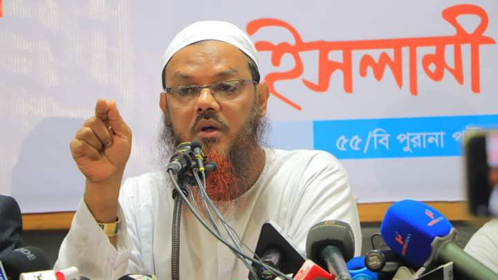 আমরা ঐক্য চাই এই ঐক্যের মাধ্যমে কোনো বাতেল প্রতিষ্ঠিত হোক সেটা চাই না: মুফতি ফয়জুল করীম