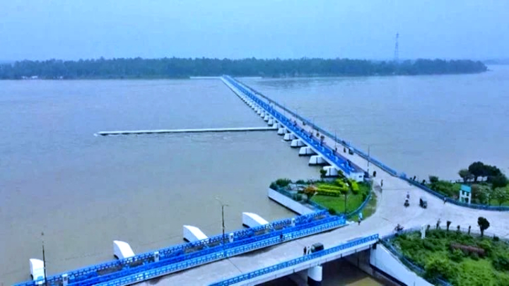 তিস্তা ব্যারাজের ৪৪ গেইট খুলে দিয়েছে ভারত; লালমনিরহাটের নিম্নাঞ্চল প্লাবিত