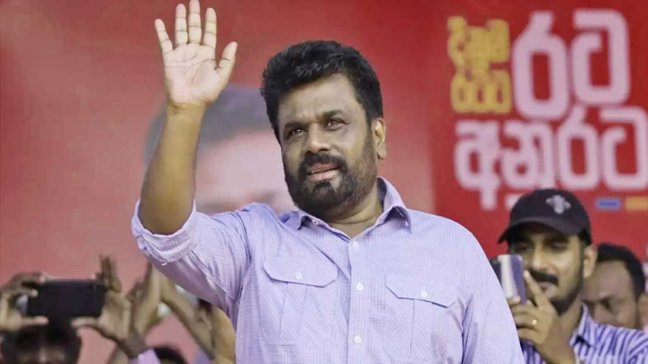 শপথ নিলেন শ্রীলঙ্কার নতুন প্রেসিডেন্ট দিসানায়েক
