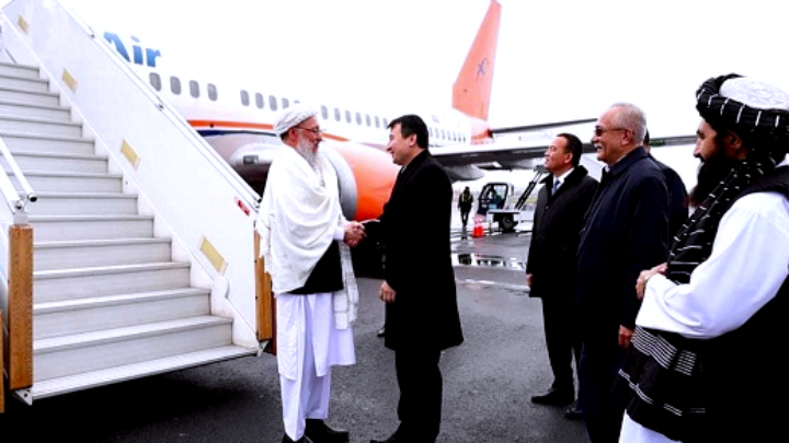 দ্বিপাক্ষিক সম্পর্ক জোরদারের লক্ষ্যে উজবেকিস্তান সফর করেছেন আফগান ডেপুটি প্রধানমন্ত্রী
