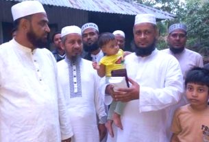 ফেনীতে শহীদ শিবলুর পরিবারকে জামায়াতের অর্থ সহায়তা