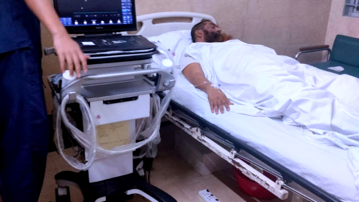 দেশবাসীর কাছে দোয়া কামনা হাসপাতালে মাওলানা মামুনুল হক