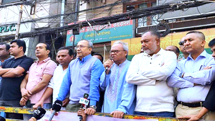 ভারত চট্টগ্রাম দাবি করলে বাংলা বিহার উড়িষ্যা ফেরত দিতে হবে: রিজভী